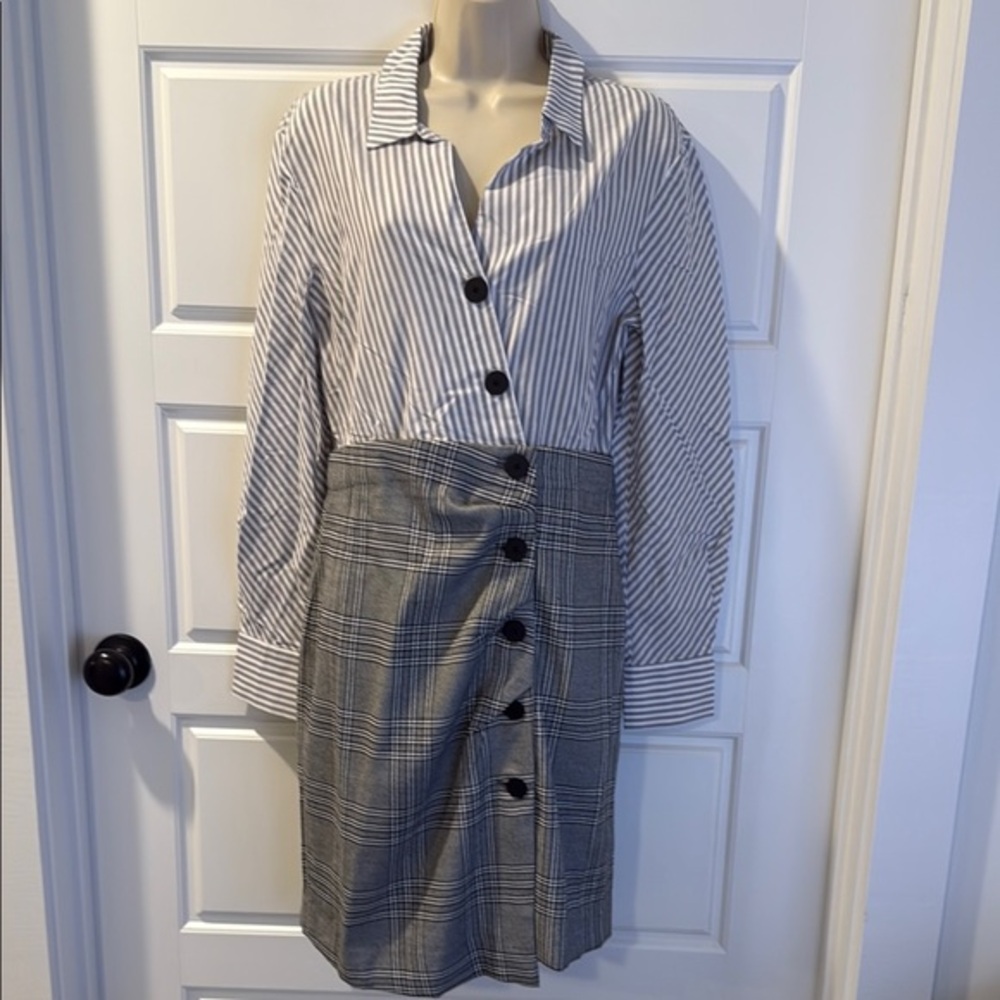 Venus Sheath dress 6 NWOT